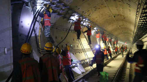 春季電線電纜安裝 春季電線電纜安裝